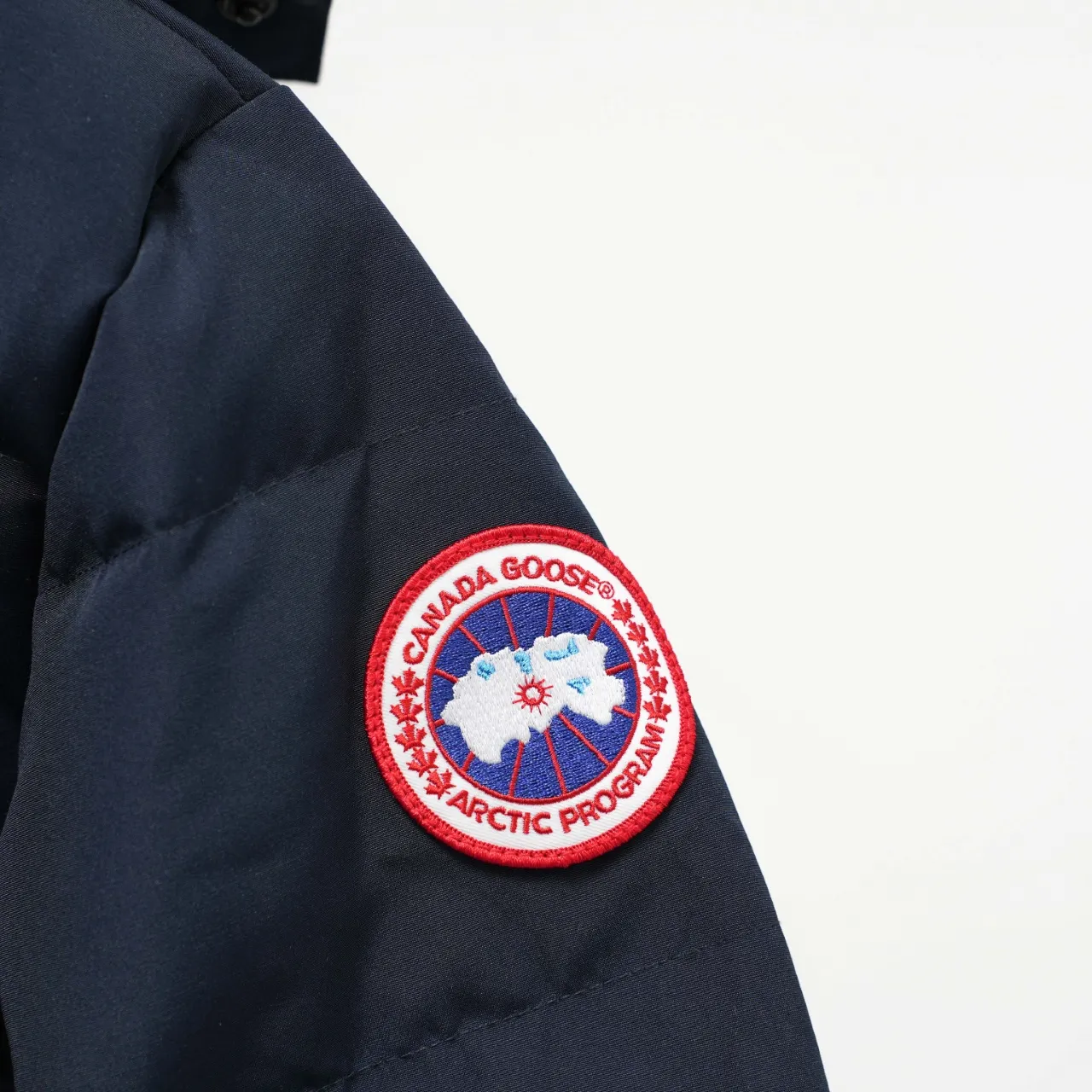P740 CANADA GOOSE丨Canada Goose 29 New 2048 Hairless Collar Hooded Down Jacket Color: Dark Blue Red Size: XS-XXL